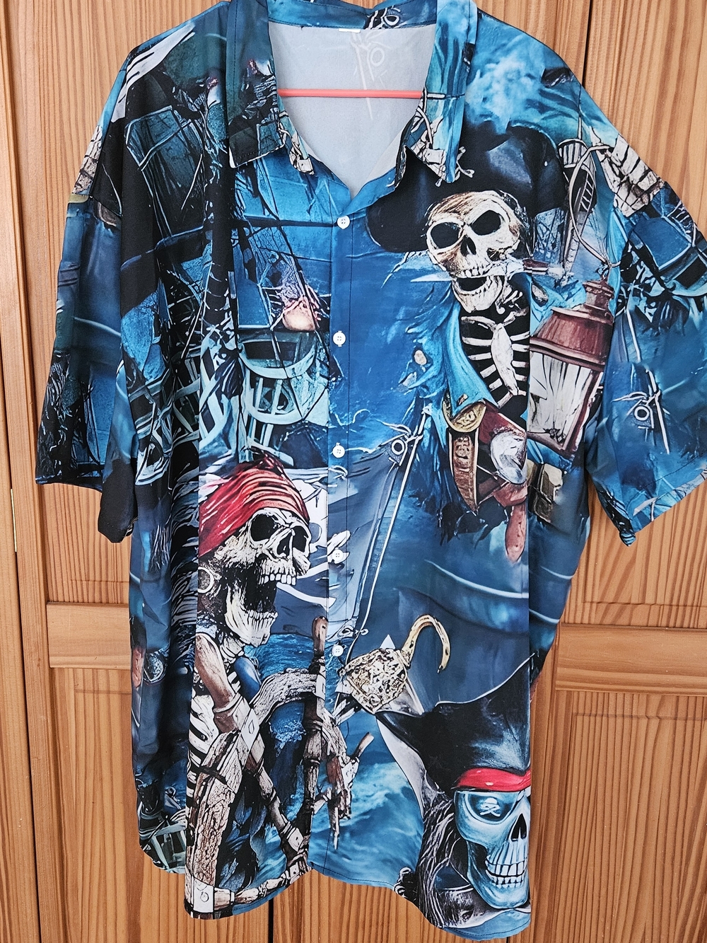 Men's Pirate Skull Print Short Sleeve Button-Down Shirt - Blue